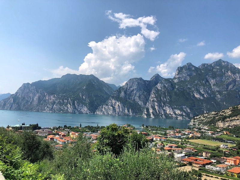 Blick auf Torbole am Gardasee